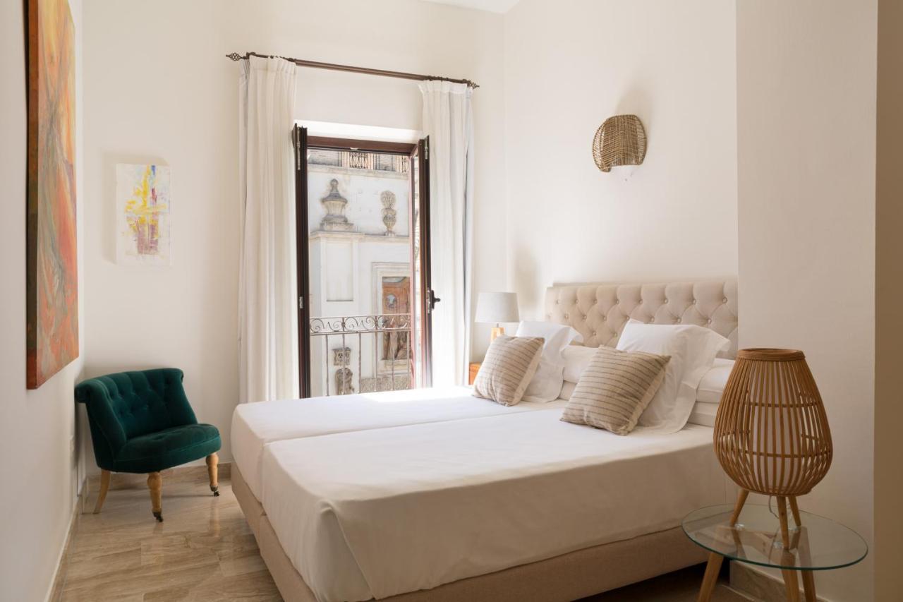 Puerta Catedral Apartments Sevilla Bagian luar foto