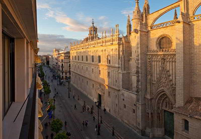 Puerta Catedral Apartments Sevilla Bagian luar foto