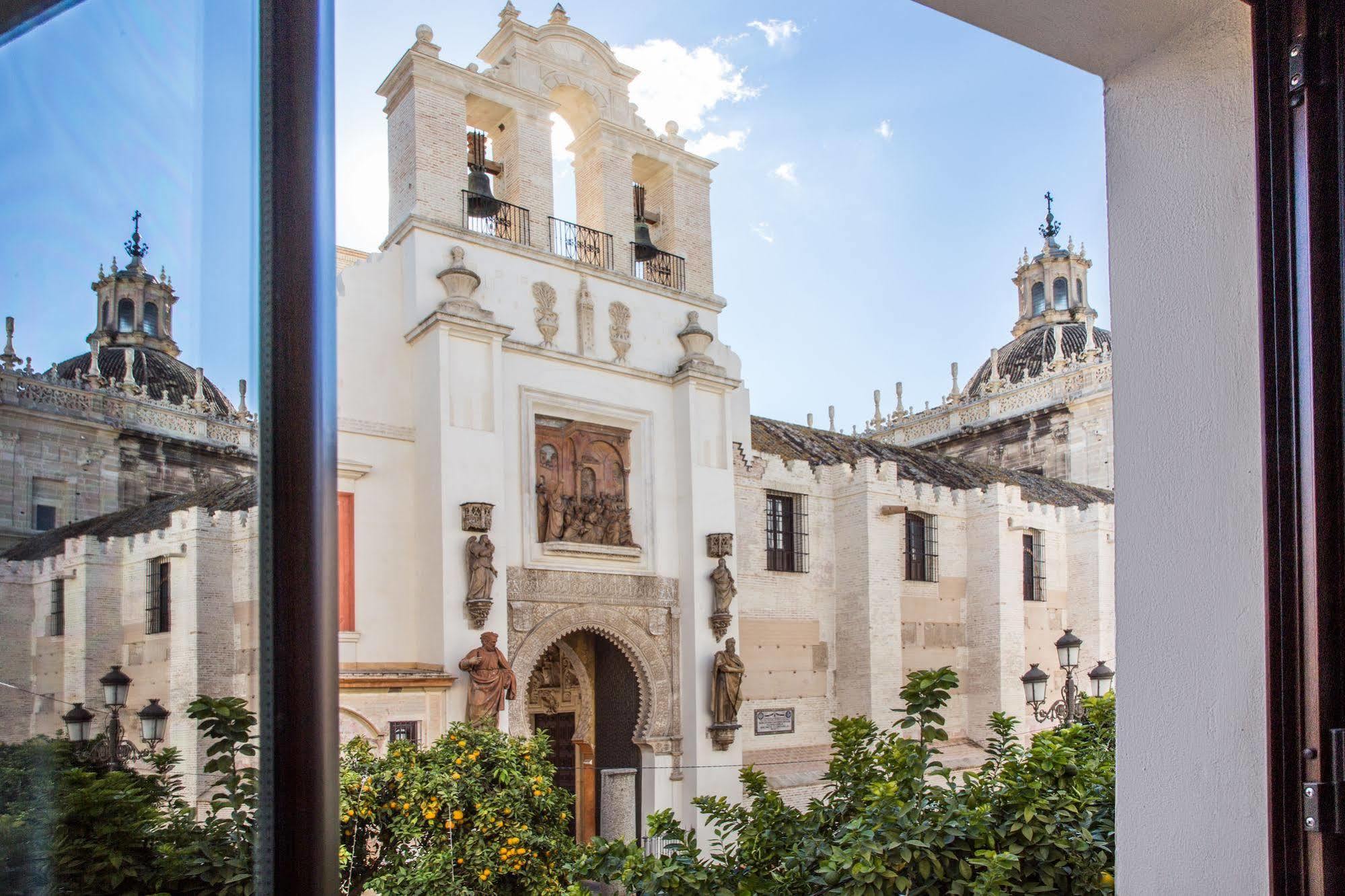 Puerta Catedral Apartments Sevilla Bagian luar foto